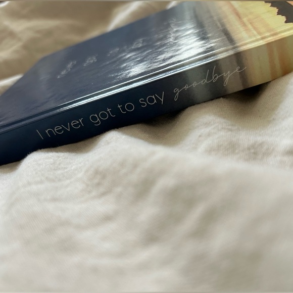 GRIEF JOURNAL With Guided Journal Prompts and Workbook Exercises - Picture 3 of 4